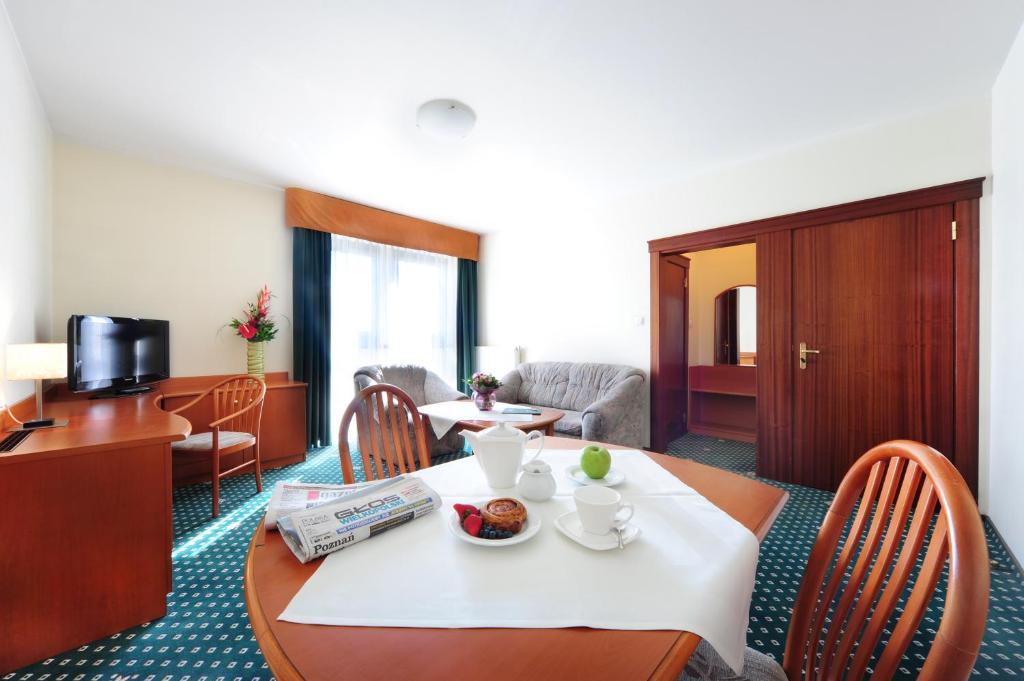Hotel T&T Poznań Rom bilde